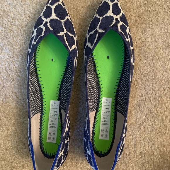 SOLD! BNIB Rothy’s Indigo Giraffe points - Picture 5 of 6